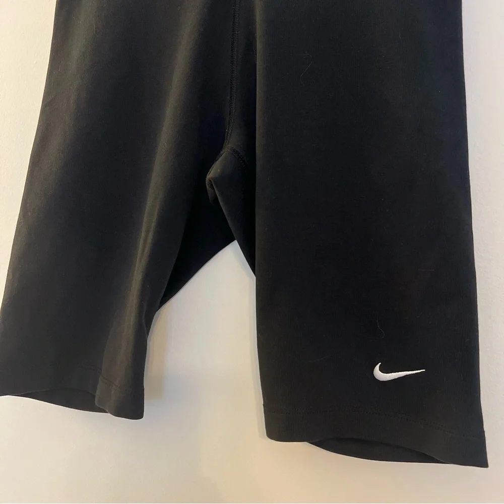 Nike Black Bike Shorts Size Small